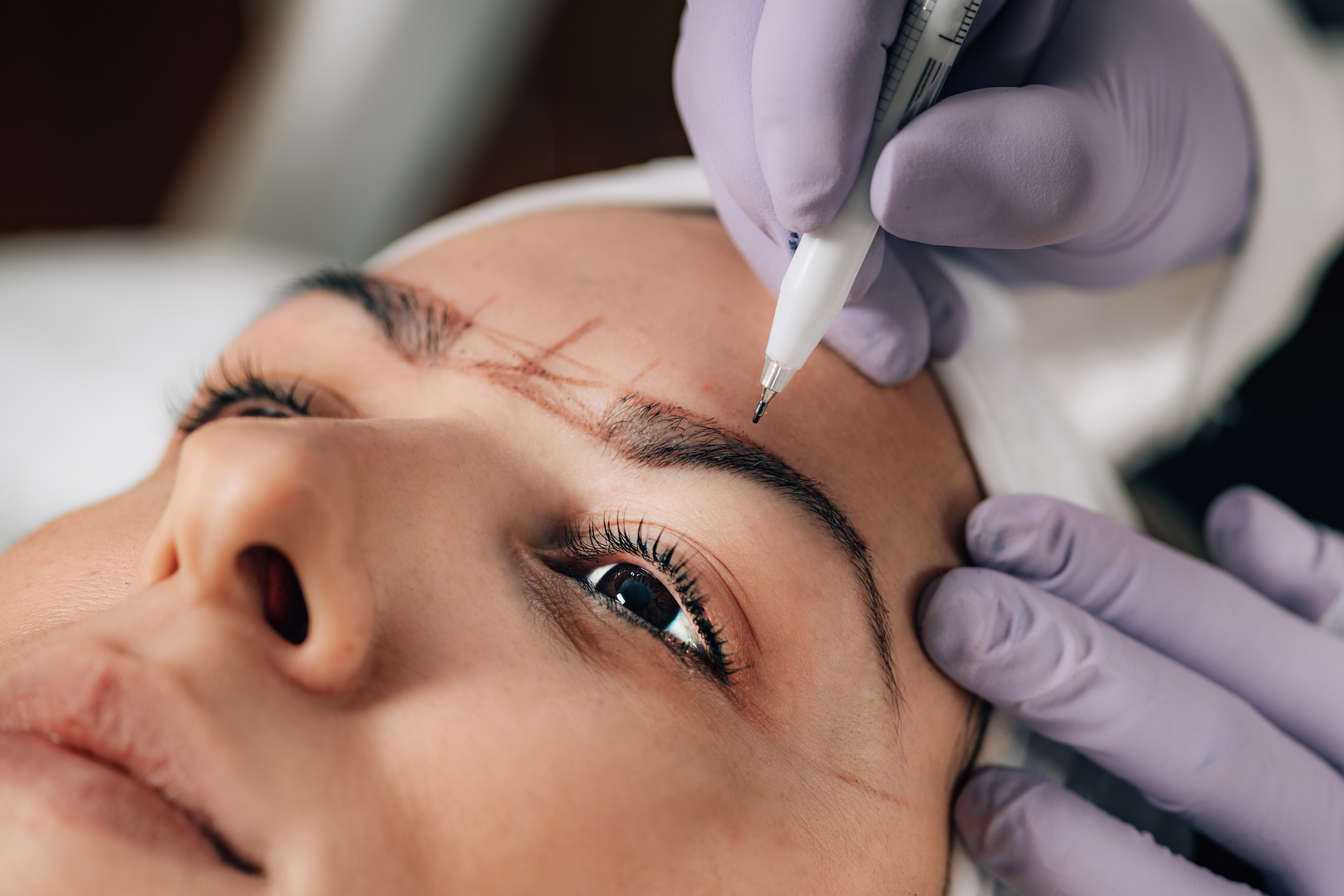 The Oily Skin Dilemma: Tips for a Successful Microblading Healing Process